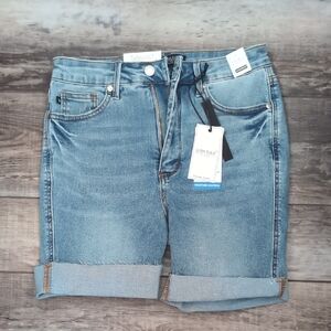 Judy Blue Light Blue Denim Shorts High Waisted Moisture Wicking JB150205 MD-CO